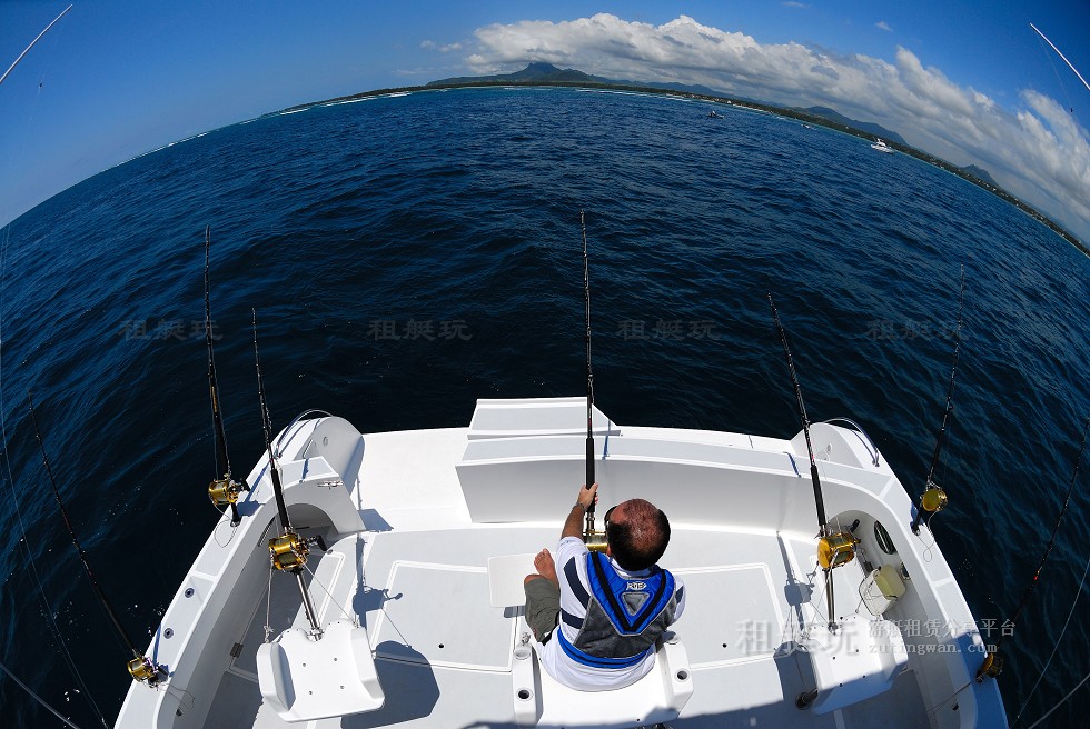 做資深三亞旅游達人，游艇旅游更時尚！